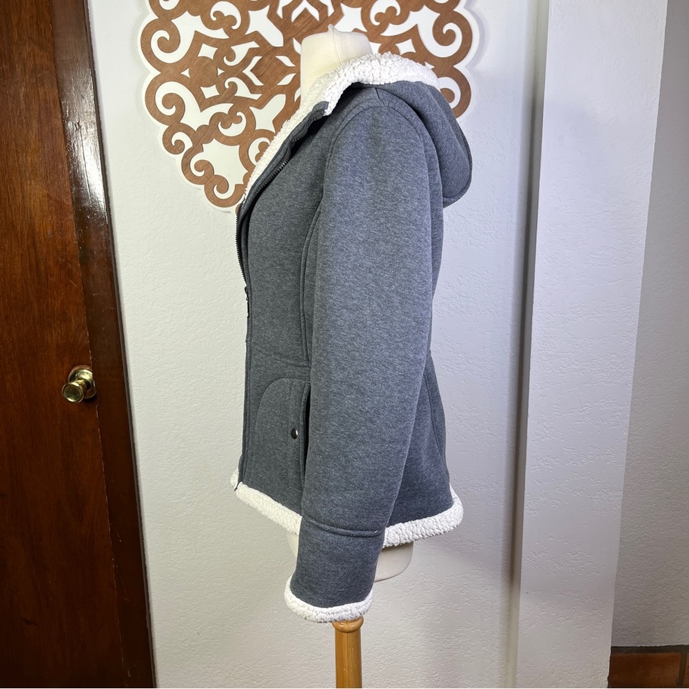 Weatherproof woman’s jacket - Picture 5 of 11